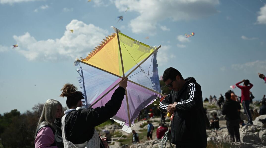 Χαρταετός έτοιμος να «στολίσει» τον αττικό ουρανό 