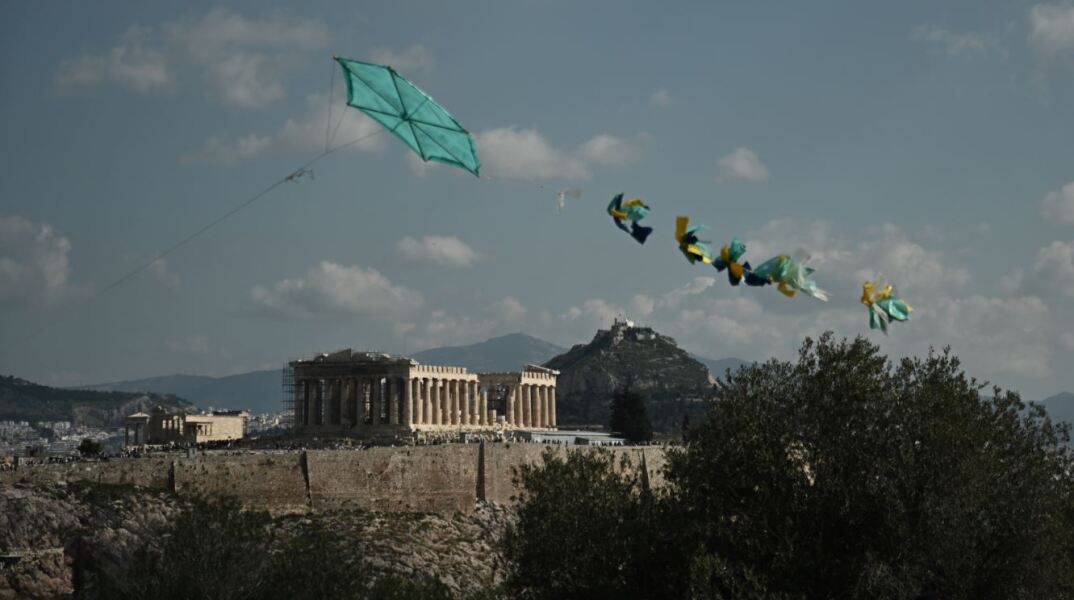 «Κούλουμα» στην Αθήνα - Χαρταετοί γέμισαν τον ουρανό της πρωτεύουσας