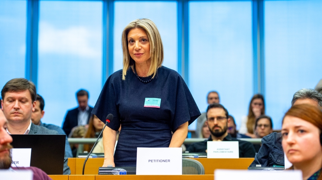 Η Μαρία Καρυστιανού κατά την ομιλία της στο Ευρωκοινοβούλιο 
