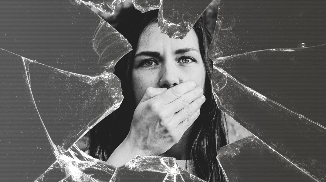 4 γυναικεία θέματα που ακόμη δε συζητάμε ανοιχτά