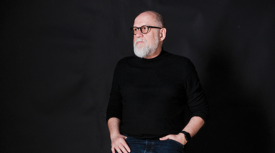 Γιάννης Κουρούδης: Συνέντευξη για το μουσικό έργο «57 Tempi», αφιερωμένο στους 57 νεκρούς του δυστυχήματος των Τεμπών.