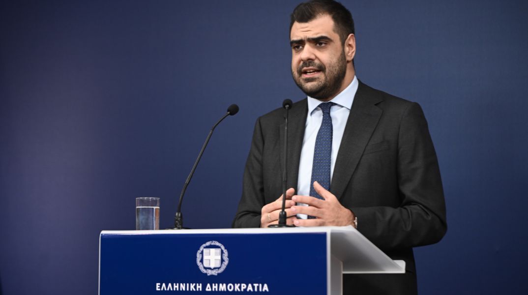 Παύλος Μαρινάκης: Κριτική του κυβερνητικού εκπροσώπου στα κόμματα τη αντιπολίτευσης για τα Τέμπη - «Πετάνε λάσπη στον ανεμιστήρα».