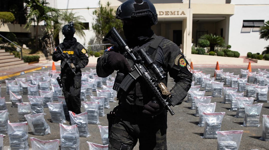 Βολιβία: Κατασχέθηκαν 7,2 τόνοι κοκαΐνης με προορισμό το Βέλγιο - Η δεύτερη μεγαλύτερη ποσότητα στην ιστορία της χώρας.