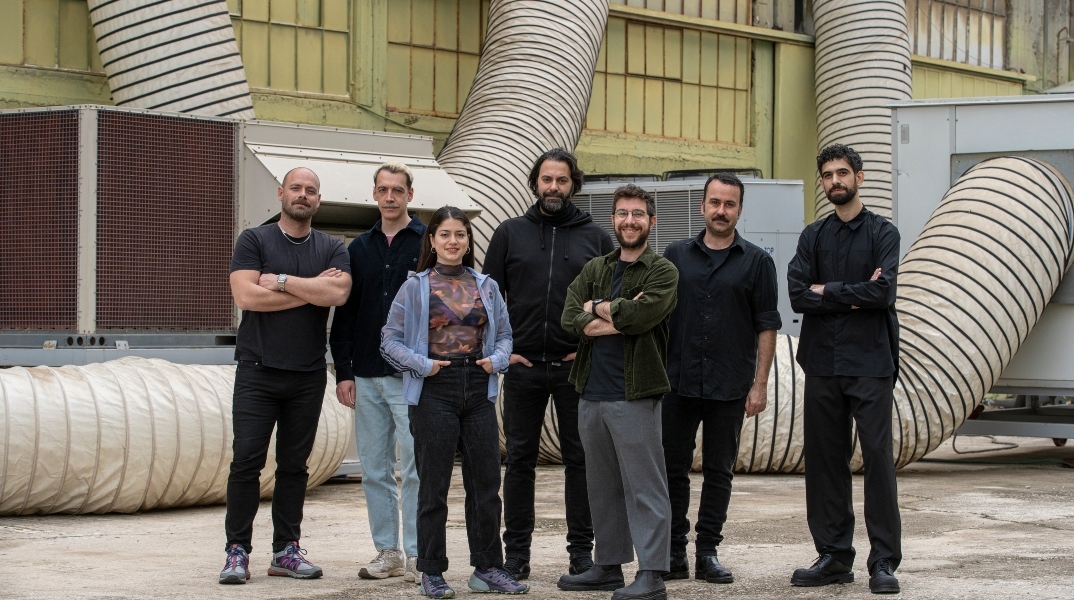 Οι καλλιτέχνες και ο επιμελητής της ελληνικής εκπροσώπησης στην 60η Διεθνή Έκθεση Τέχνης στην Μπιενάλε της Βενετίας