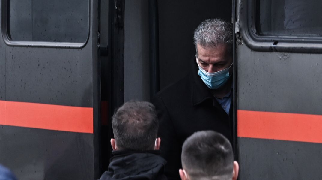 Δίκη Folli Follie: Τι υποστήριξε κατά τη δεύτερη ημέρα της απολογίας του ο πρώην πρόεδρος του ομίλου, Δημήτρης Κουτσολιότσος.