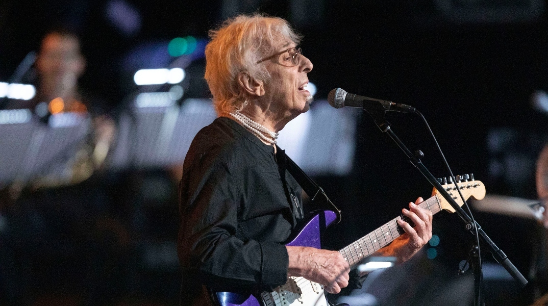 Ο John Cale αποκαλύπτει το νέο του άλμπουμ «POPtical Illusion»