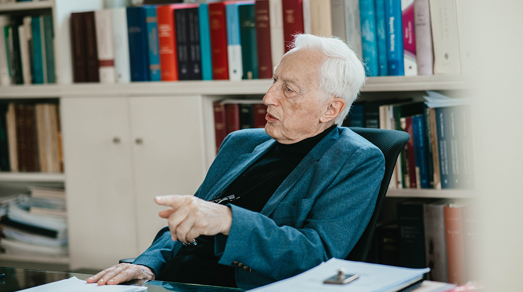 Μιχάλης Σταθόπουλος: Ο υπουργός που συγκρούστηκε με την εκκλησία