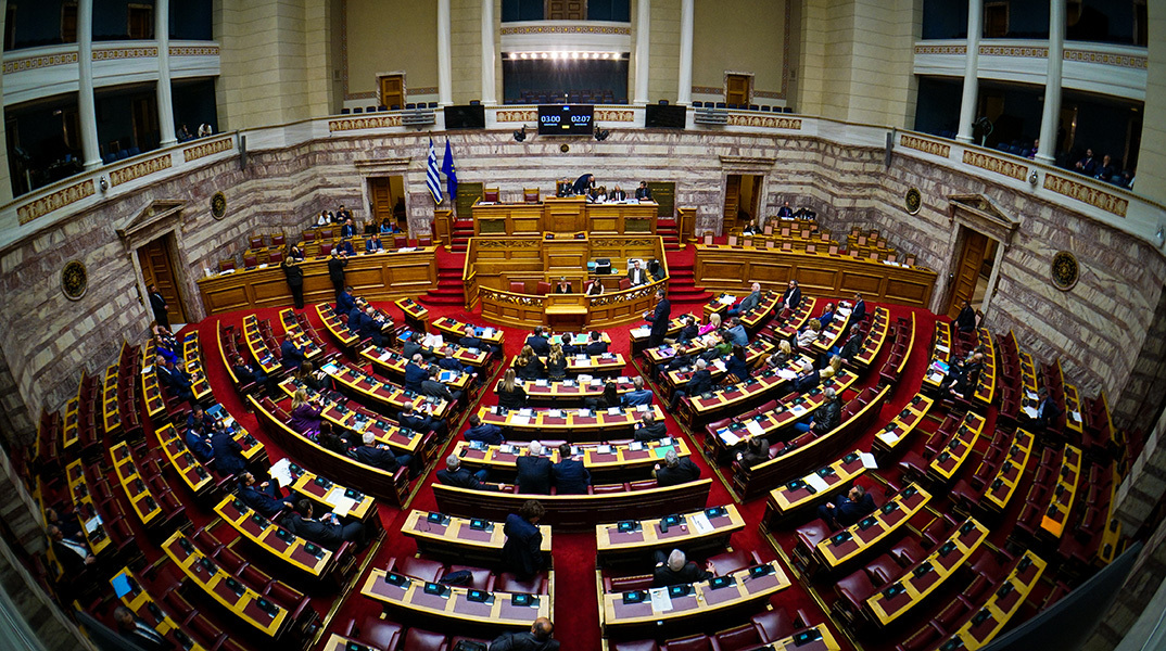 Η «κακοδαιμονία του δημοσίου» δεν είναι φυσικό φαινόμενο