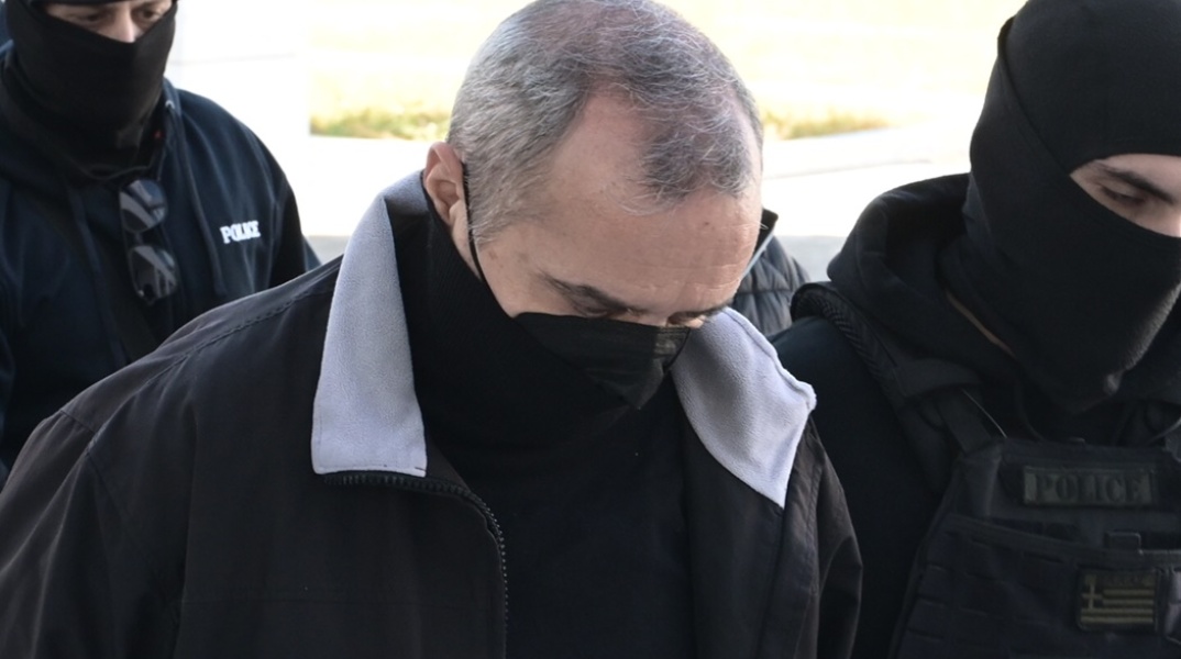 Ο βασικός κατηγορούμενος για την υπόθεση βιασμού και εκπόρνευσης της 12χρονης στον Κολωνό, Ηλίας Μίχος