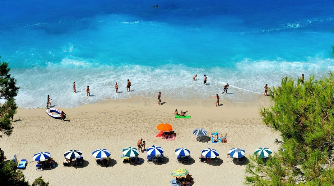 «Τουρισμός για όλους 2024»: Παρατείνεται η προθεσμία υποβολής αιτήσεων για το πρόγραμμα - Το ύψος του ποσού και οι κατηγορίες δικαιούχων.