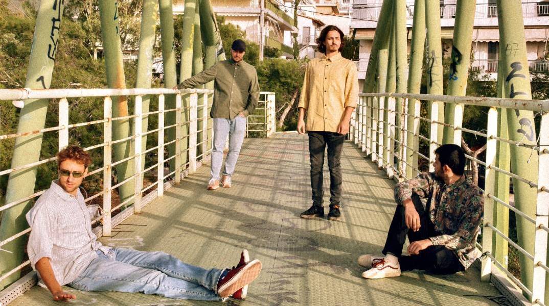 Οι Budgerigar σε ένα ανατρεπτικό live με τους καλλιτέχνες του Studio Naiads Productions