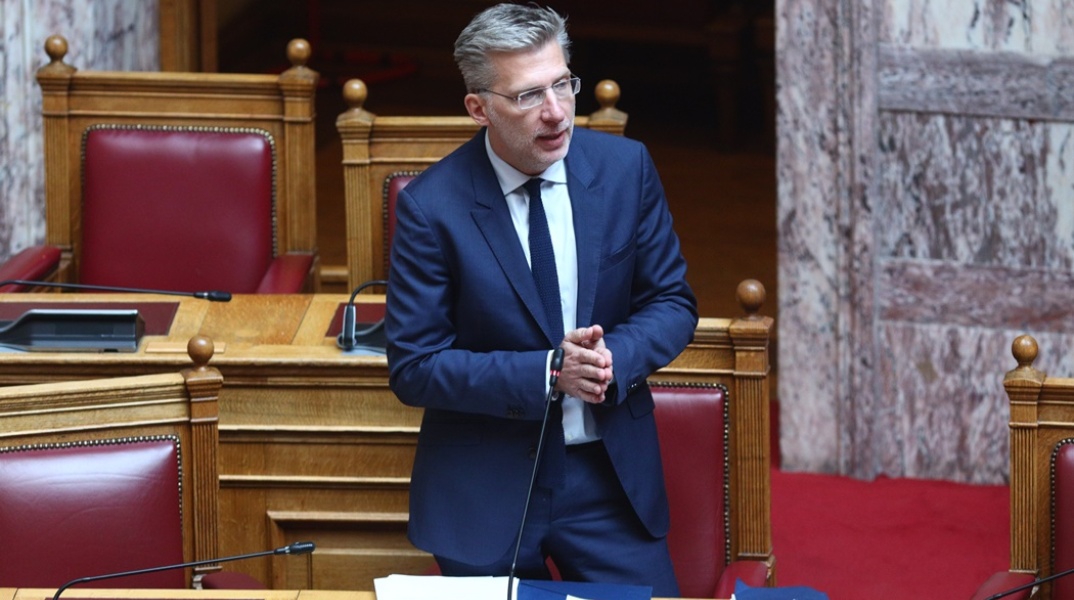 Άκης Σκέρτσος