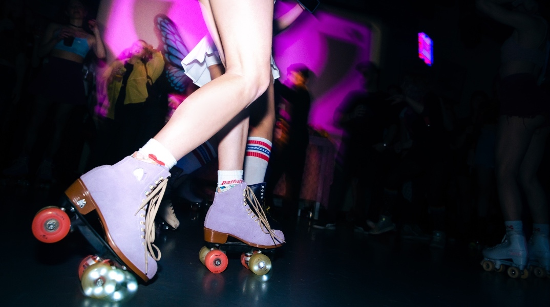 Πού θα μάθεις να κάνεις πατίνια;