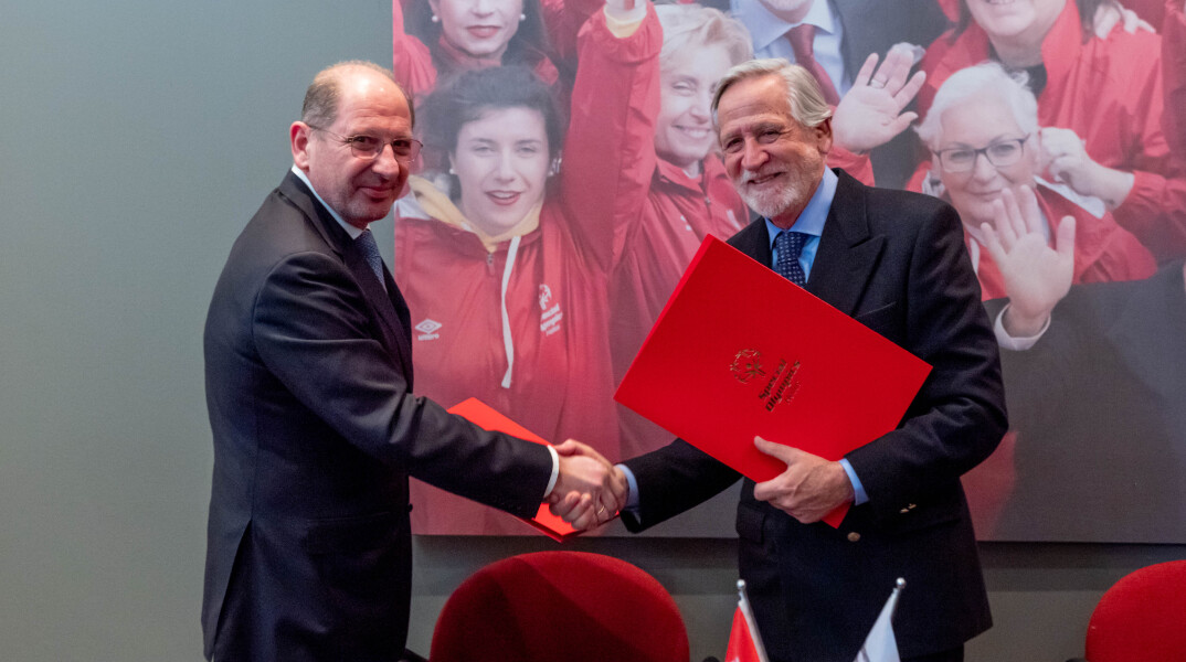 Ο Πρόεδρος του Ομίλου Attica Κυριάκος Μάγειρας & ο Πρόεδρος των Special Olympics Hellas Διονύσιος Κοδέλλας