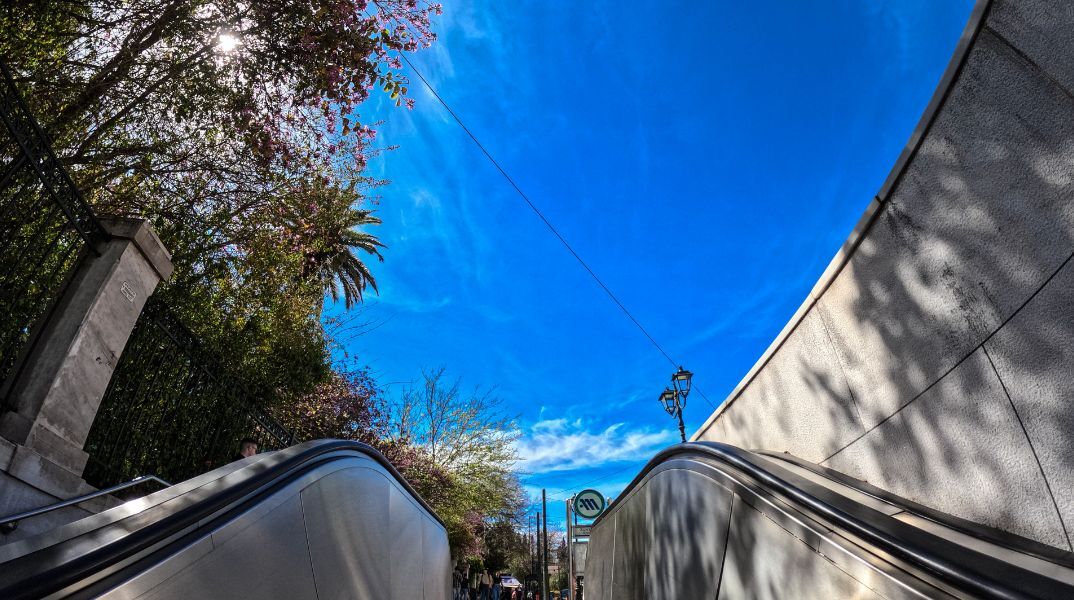 Καιρός: Αίθριος την Κυριακή 7 Απριλίου - Πού θα σημειωθούν τοπικές βροχές - Αναλυτική πρόγνωση από το meteo και την ΕΜΥ.