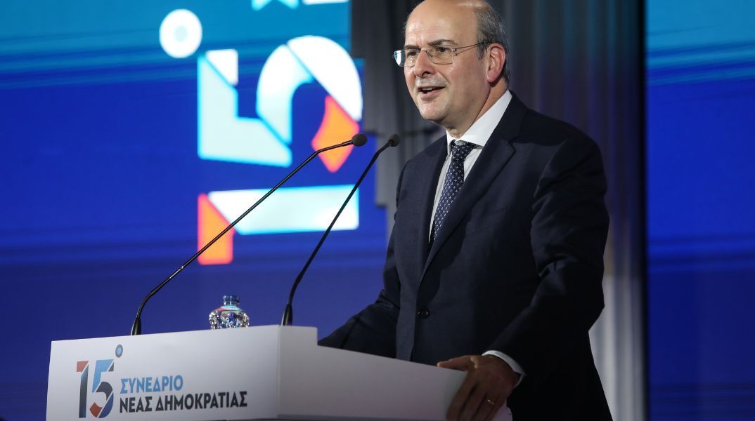 15ο Συνέδριο ΝΔ - Κωστής Χατζηδάκης: Ισχυρή Ελλάδα στην Ευρώπη σημαίνει ισχυρή Νέα Δημοκρατία, τόνισε ο υπουργός Οικονομικών και αντιπρόεδρος του κόμματος.