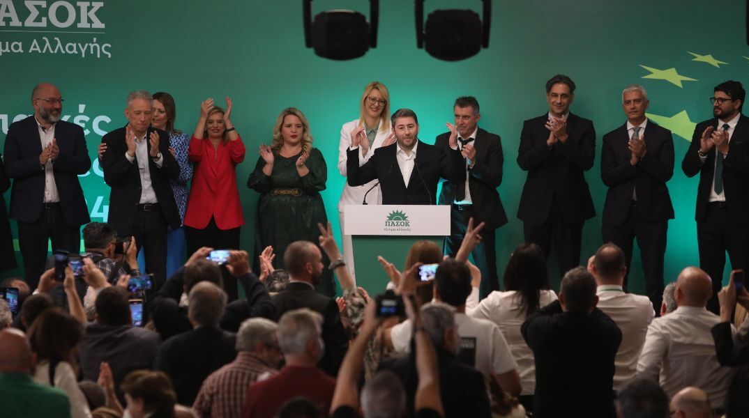 Ευρωεκλογές 2024 - ΠΑΣΟΚ: Ο Νίκος Ανδρουλάκης ανακοίνωσε 34 υποψήφιους ευρωβουλευτές του κόμματος - Ποιοι είναι - Τα πρόσωπα «έκπληξη»