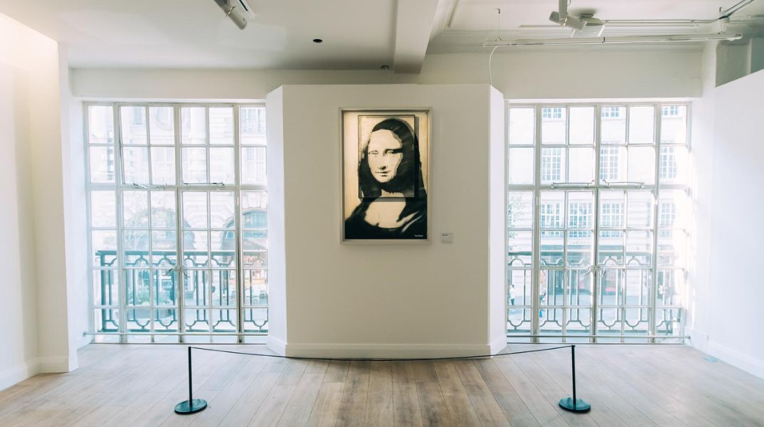 Banksy: Η μεγαλύτερη συλλογή έργων του διάσημου καλλιτέχνη της street art θα παρουσιαστεί στο Σόχο του Λονδίνου - Με περισσότερες από 150 δημιουργίες.