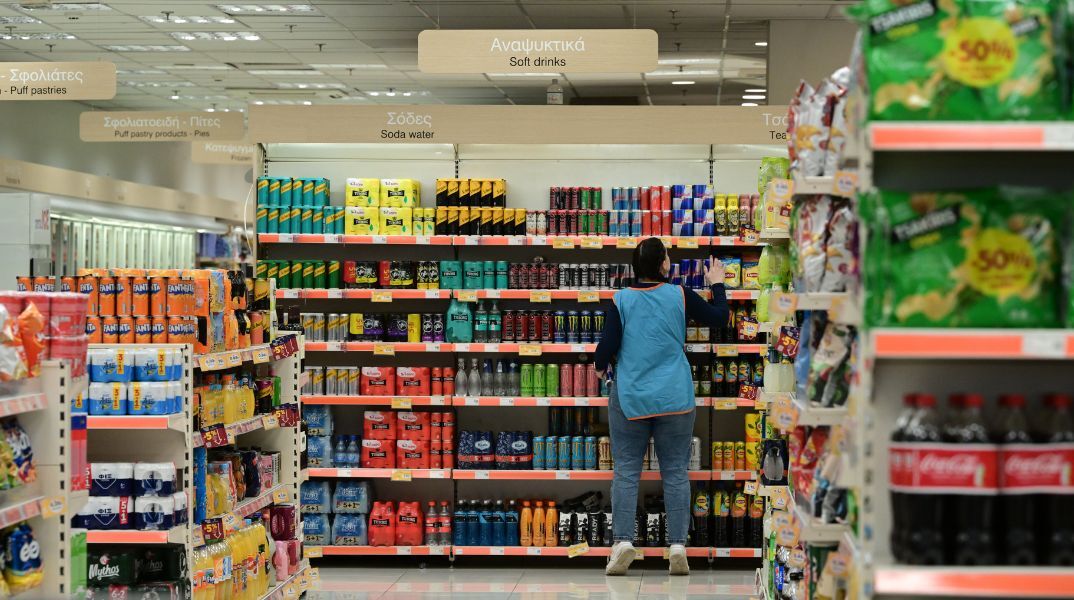 Κώστας Σκρέκας: Ο υπουργός Ανάπτυξης υπεραμύνθηκε των κυβερνητικών μέτρων κατά της ακρίβειας - «Θα τα διατηρήσουμε μέχρι να δούμε τον πληθωρισμό να μειώνεται».