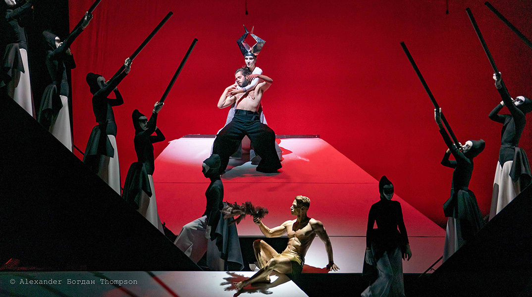 «Odysseus»: από το Δραματικό Θέατρο της Φιλιππούπολης στο Δημοτικό Θέατρο Πειραιά 