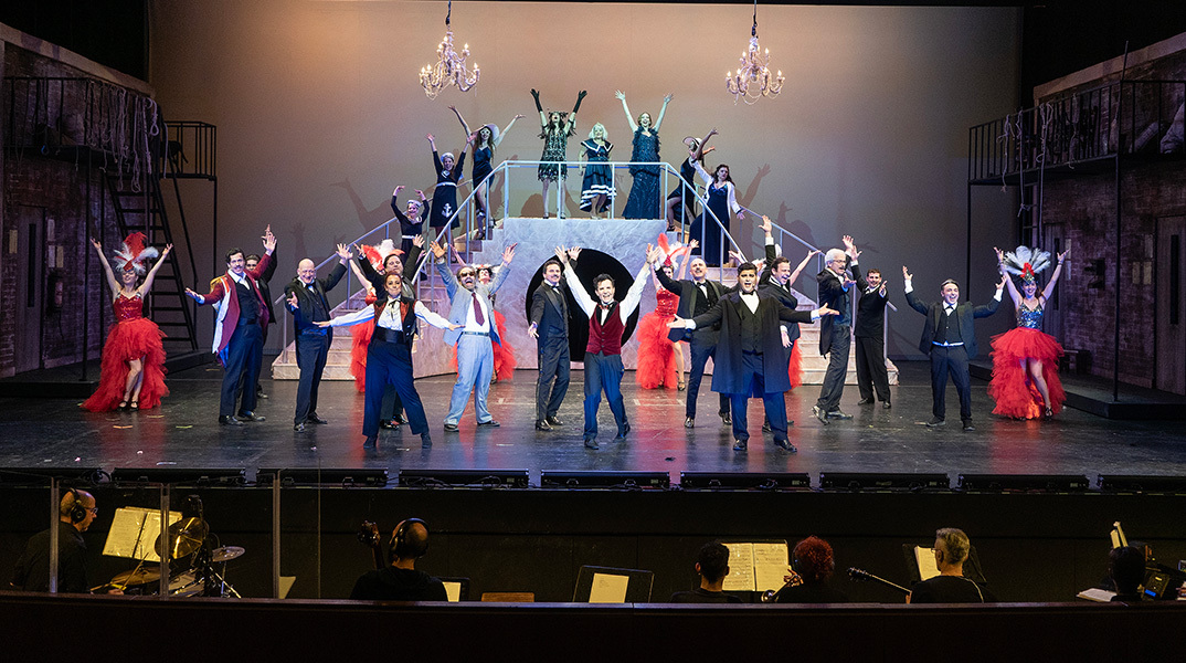 Κερδίστε 15 διπλές προσκλήσεις για την παράσταση «Βίρα τις άγκυρες» στο Παλλάς