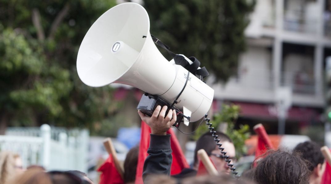 Απεργία 17 Απριλίου: Ποιοι απεργούν, πώς κινούνται τα ΜΜΜ