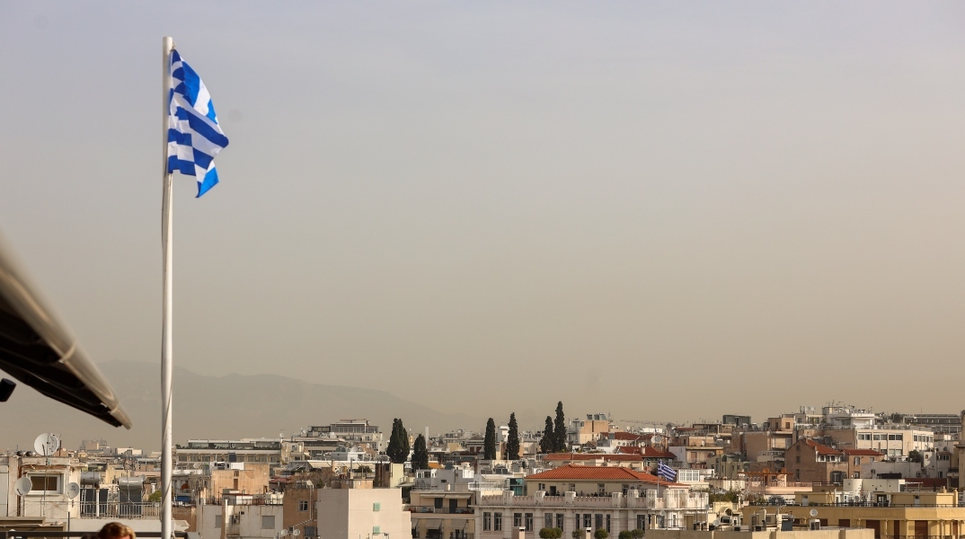 Καιρός: Έρχεται σκόνη, λασποβροχές και κρύο