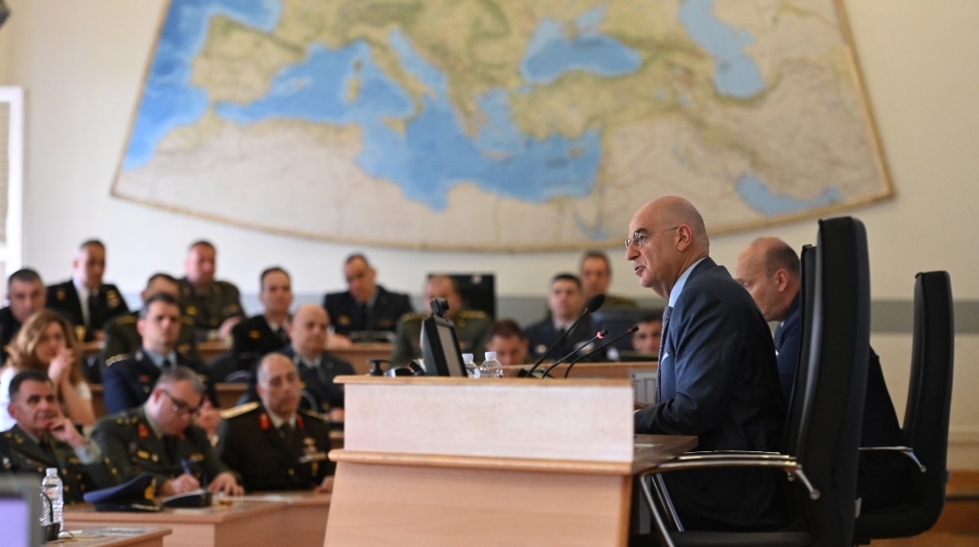 Ο Νίκος Δένδιας στη Σχολή Εθνικής Άμυνας