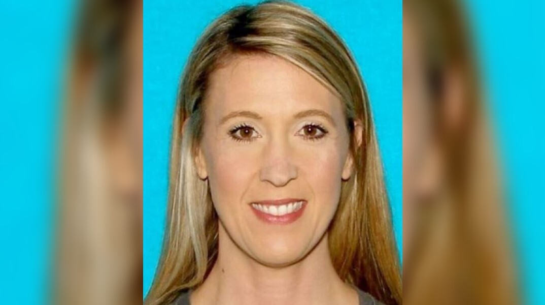 Μία 45χρονη εκπαιδευτικός βρέθηκε γυμνή με 17χρονο σε αυτοκίνητο στο Κολοράντο