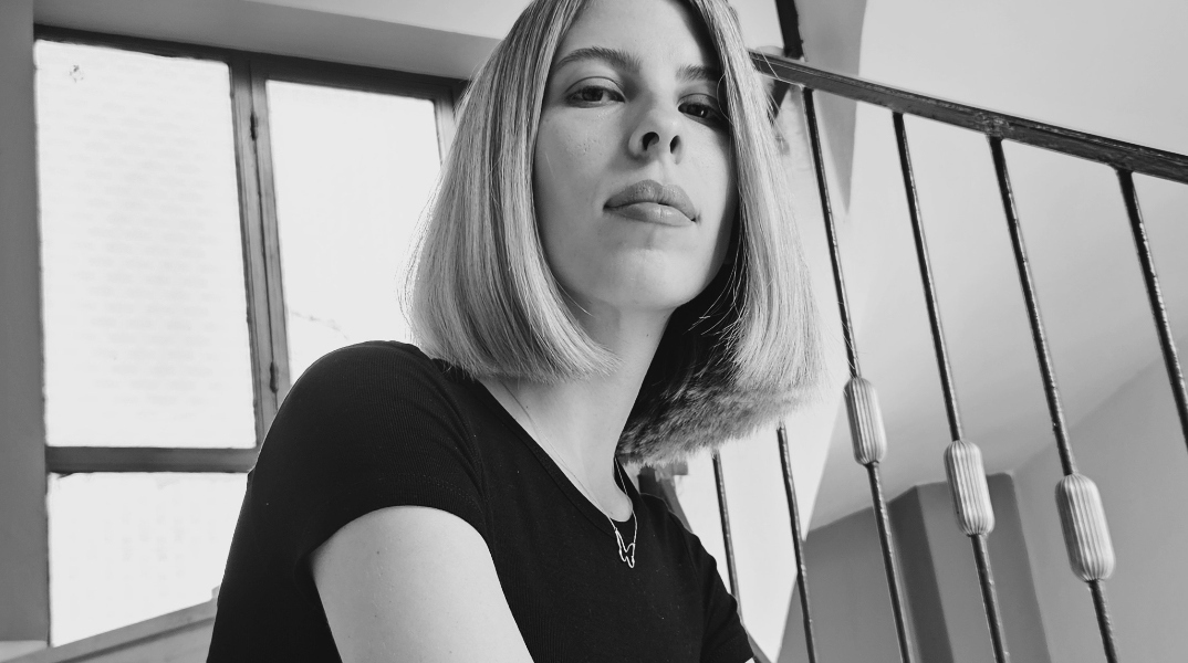 Η εικαστικός Μαρίνα Γκενάντιεβα ζει μεταξύ Αθήνας και Κύπρου