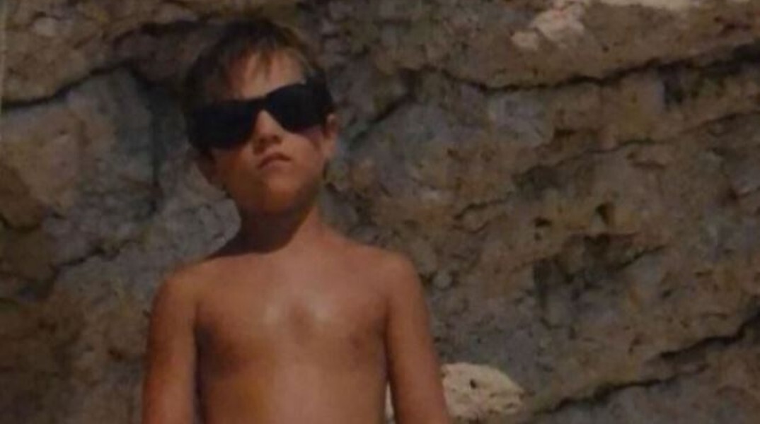 Ο Κωνσταντίνος Αργυρό στα 7 του χρόνια