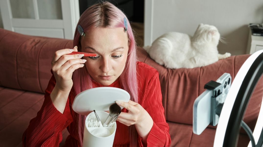 Πανευρωπαϊκός έλεγχος σε 576 influencers για εντοπισμό παραπλανητικών εμπορικών πρακτικών - Στη λίστα και 20 Έλληνες.