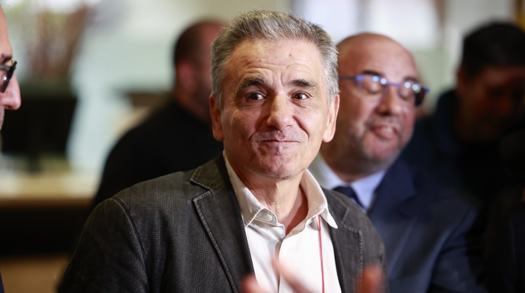 O ΕυκλείδηςΤσακαλώτος 