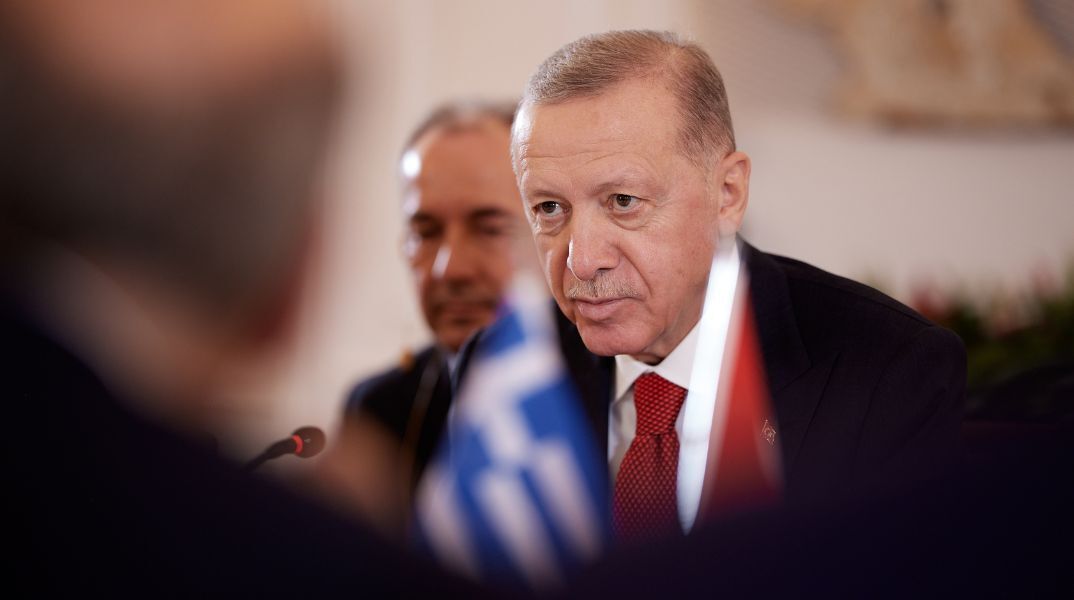 Ρετζέπ Ταγίπ Ερντογάν: Το σχόλιο του Τούρκου προέδρου για την επίσκεψη Μητσοτάκη στην Άγκυρα.