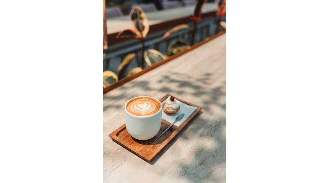 ΚΥΨΕli: Το ανατρεπτικό all day στέκι στα Μελίσσια για εξαιρετικό φαγητό και συναρπαστικά cocktails