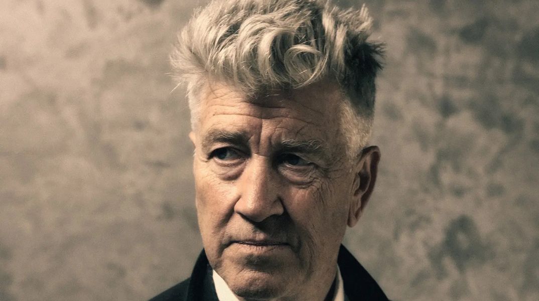 Ο Ντέιβιντ Λιντς δημιούργησε εγκατάσταση για το Salone del Mobile στο Μιλάνο - Το πάθος του σκηνοθέτη για την ξυλουργική και την κατασκευή επίπλων.