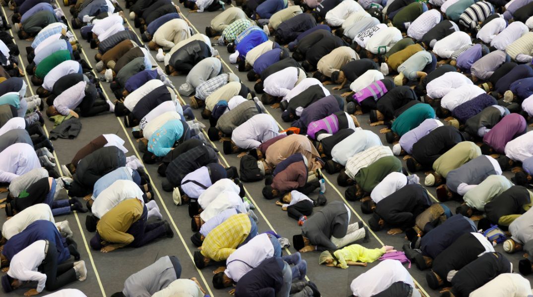 Γερμανία - έρευνα: Οι περισσότεροι μουσουλμάνοι μαθητές θεωρούν σημαντικότερο το Κοράνι από τους νόμους του γερμανικού κράτους.