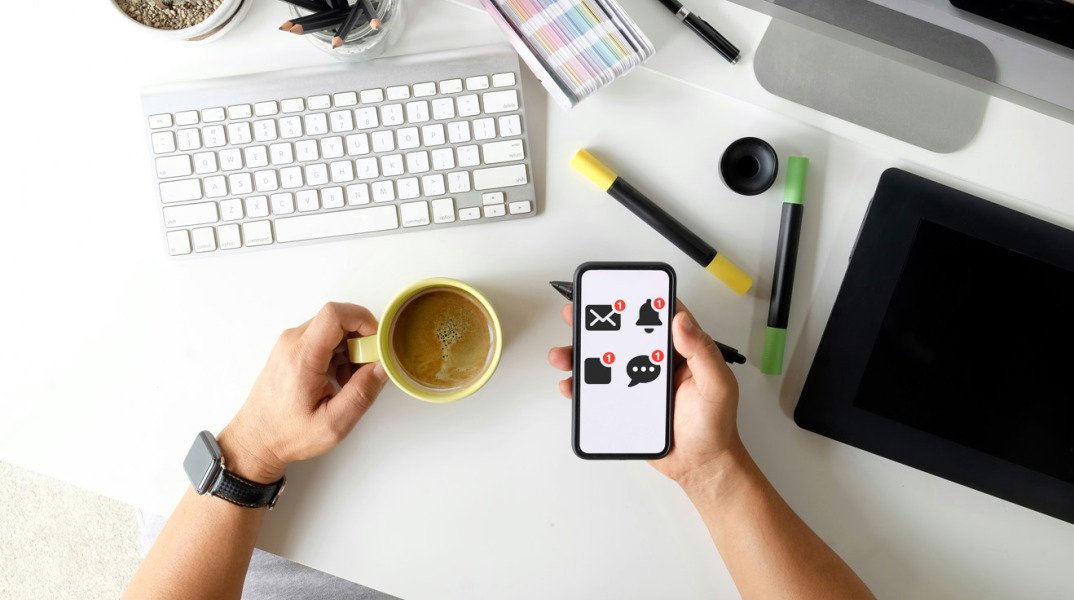 Εχθρικά μηνύματα στο κινητό