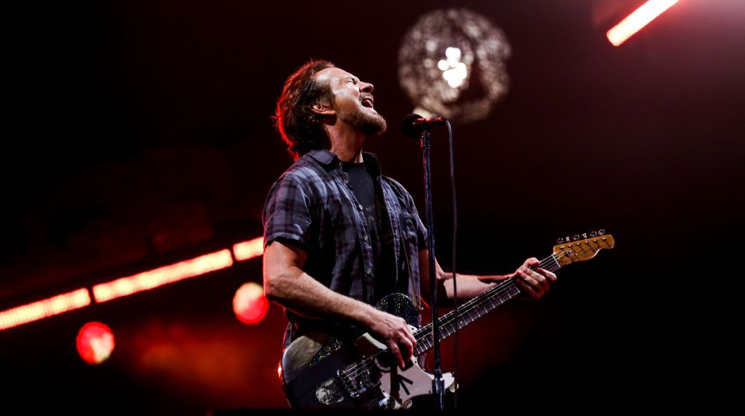 Έντι Βέντερ - Το  «Wreckage», νέο τραγούδι των Pearl Jam είναι για τον Ντόναλντ Τραμπ - «Απελπισμένος να κερδίσει για να κρατηθεί έξω από τη φυλακή».
