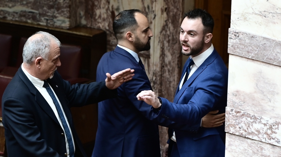 Ξυλοδαρμός στη Βουλή: Οι αντιδράσεις των κομμάτων