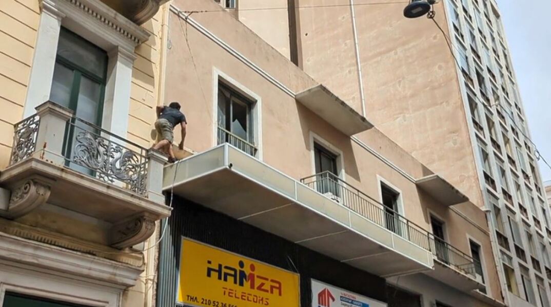 Ομόνοια: Επεισοδιακή καταδίωξη από ταράτσα σε ταράτσα