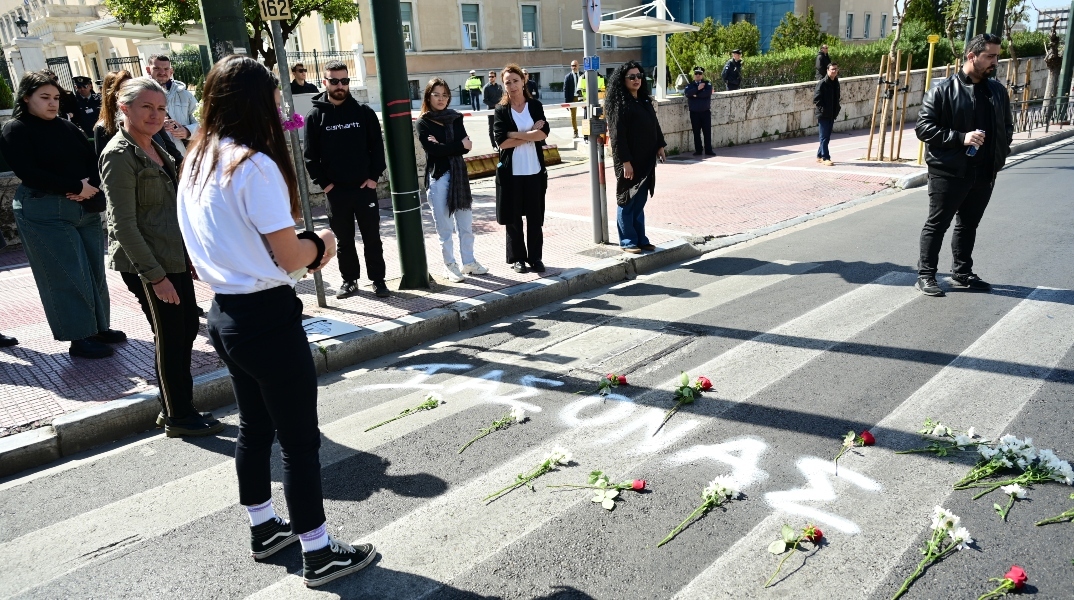 Τροχαίο στην Βουλή: Την ενοχή του αστυνομικού για τον θάνατο του Ιάσονα ζήτησε ο εισαγγελέας 