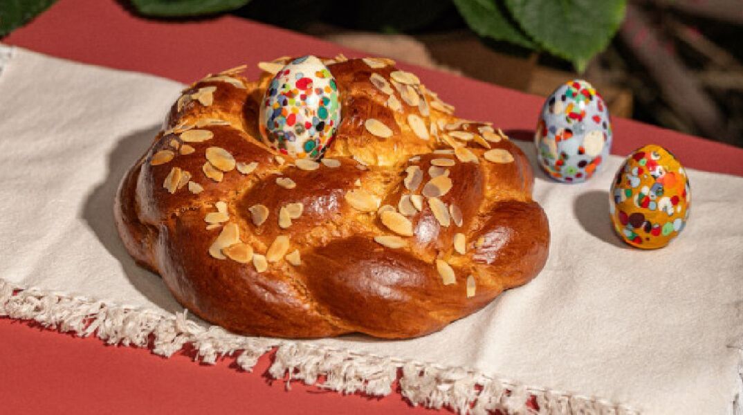 Πού θα βρεις το τσουρέκι με αυγό Murano;