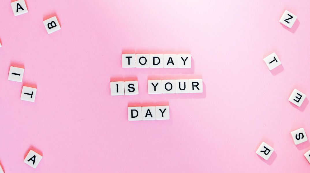 Ποιοι γιορτάζουν σήμερα, Κυριακή των Βαΐων, 28 Απριλίου - Το εορτολόγιο της Athens Voice σου τους θυμίζει.