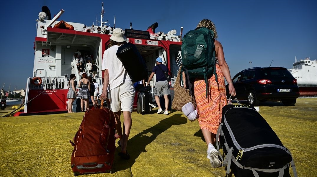 Πάσχα 2024: Ψήφος εμπιστοσύνης στην εγχώρια τουριστική βιομηχανία με αύξηση κατά 20% - Ποιους προορισμούς επιλέγουν οι Έλληνες.