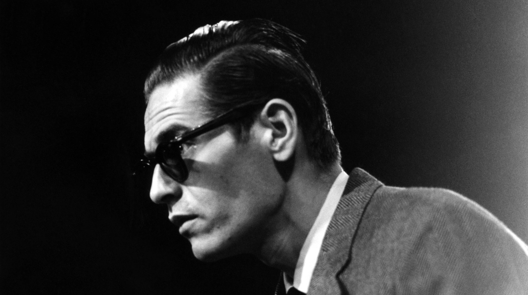 Δώρα για το Πάσχα: Ο Γιώργος Φλωράκης προτείνει βιβλία και δίσκους που αξίζει να διαβάσουμε και να ακουσουμε.