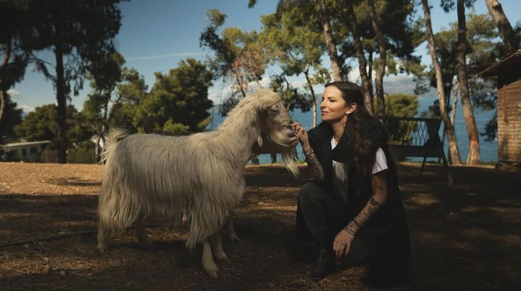 Η Εριέττα Κούρκουλου εξηγεί γιατί έχει αποφασίσει να μην τρώει κρέας - Το vegan μήνυμά της για το Πάσχα.