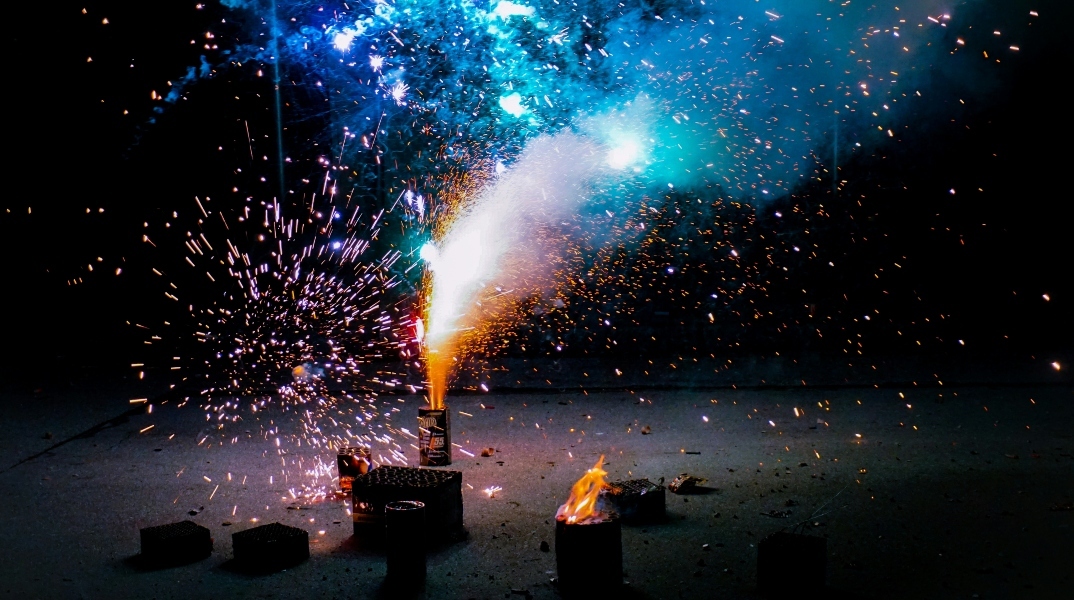 Ρόδος: Με 50.500 πυροτεχνήματα συνελήφθη 68χρονος 