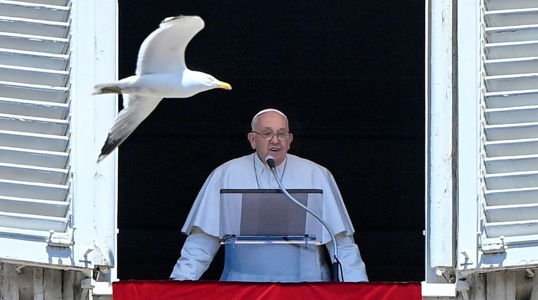 Βατικανό: Ευχές του πάπα Φραγκίσκου για το Ορθόδοξο Πάσχα - Απευθύνθηκε στους πιστούς από την πλατεία του Αγίου Πέτρου.