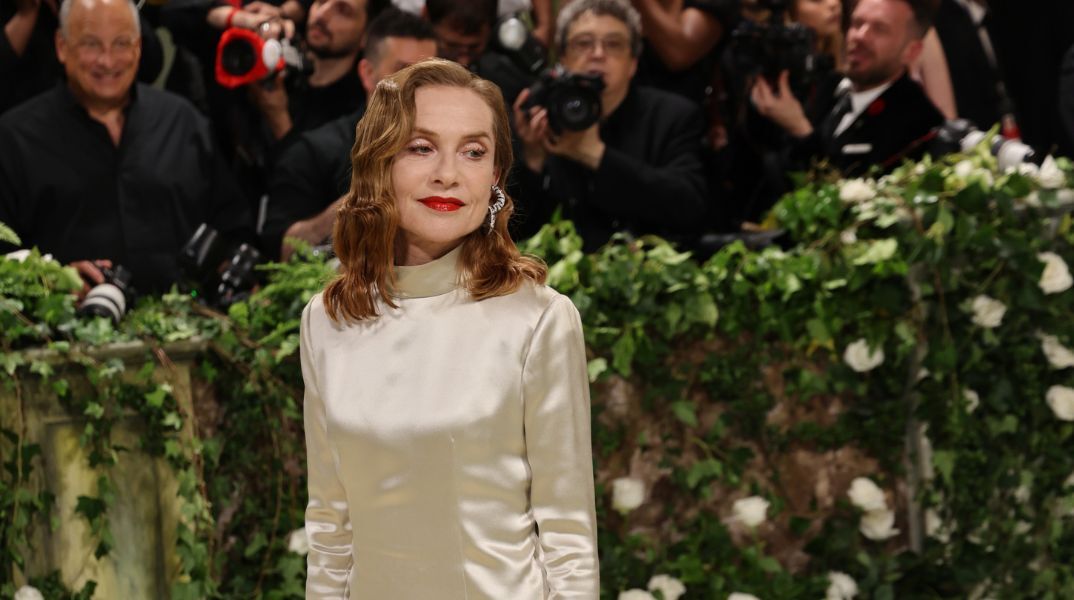 81ο Φεστιβάλ Βενετίας: Η Γαλλίδα ηθοποιός Ιζαμπέλ Ιπέρ θα είναι η πρόεδρος της κριτικής επιτροπής της Μόστρα.